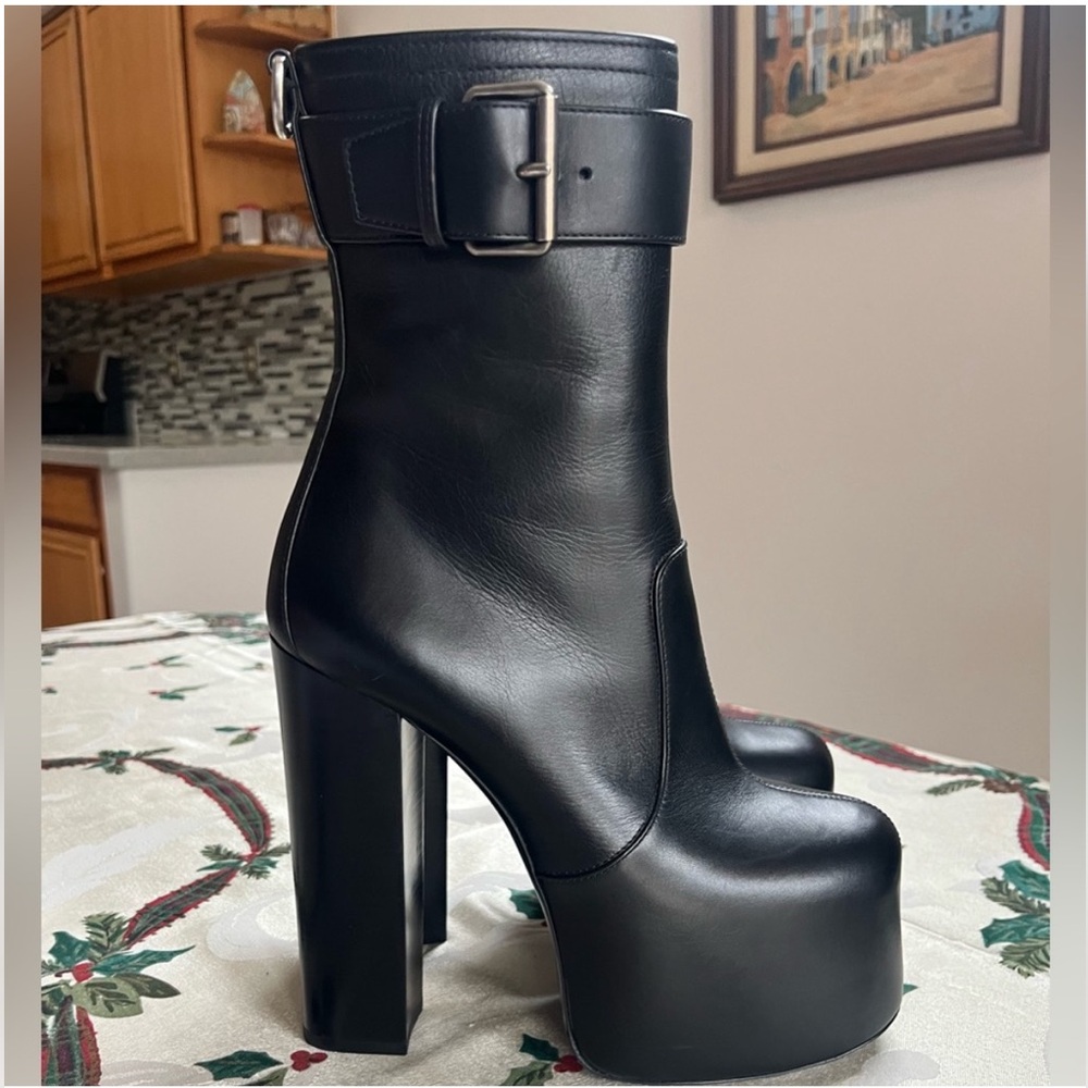 Saint Laurent- Mina ankle boots